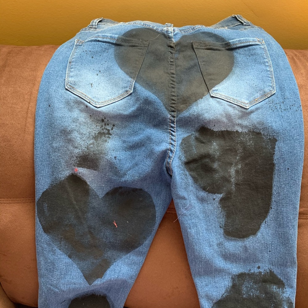 Customized Jeans - Picture 3 of 4